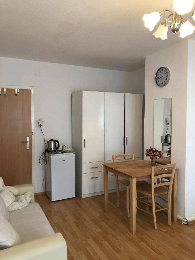 2 Privatzimmer , Dusche /Wc Nahe Koeln Фрехен Экстерьер фото